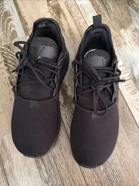 Adidas Kids  Black Athletic Sneakers - Breathable Lightweight Design